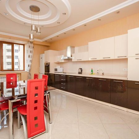 Stay Inn Apartments On Amiryan 4-6 Erivan Exterior foto